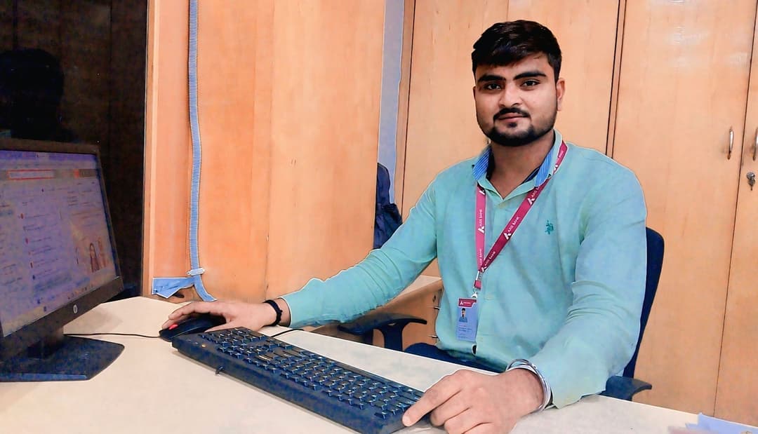 CASA SALES OFFICER IN AXIS BANK